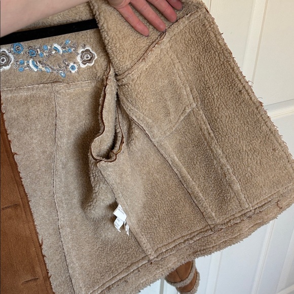 Vintage Anthro Paparazzi Tan Teddy Jacket with Floral Embroidery Vegan Suede XL - Picture 5 of 9
